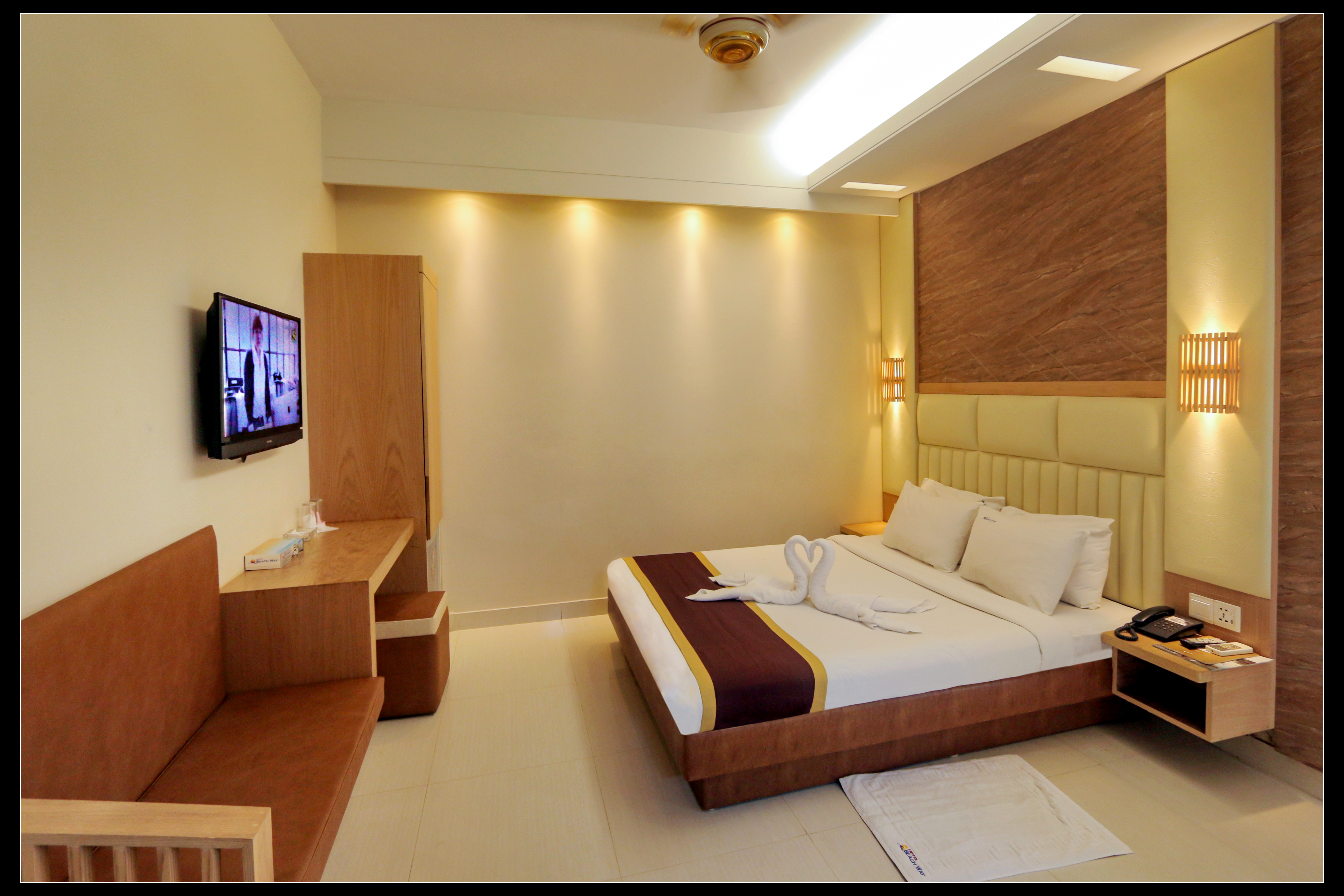 Deluxe Double Room – view 5