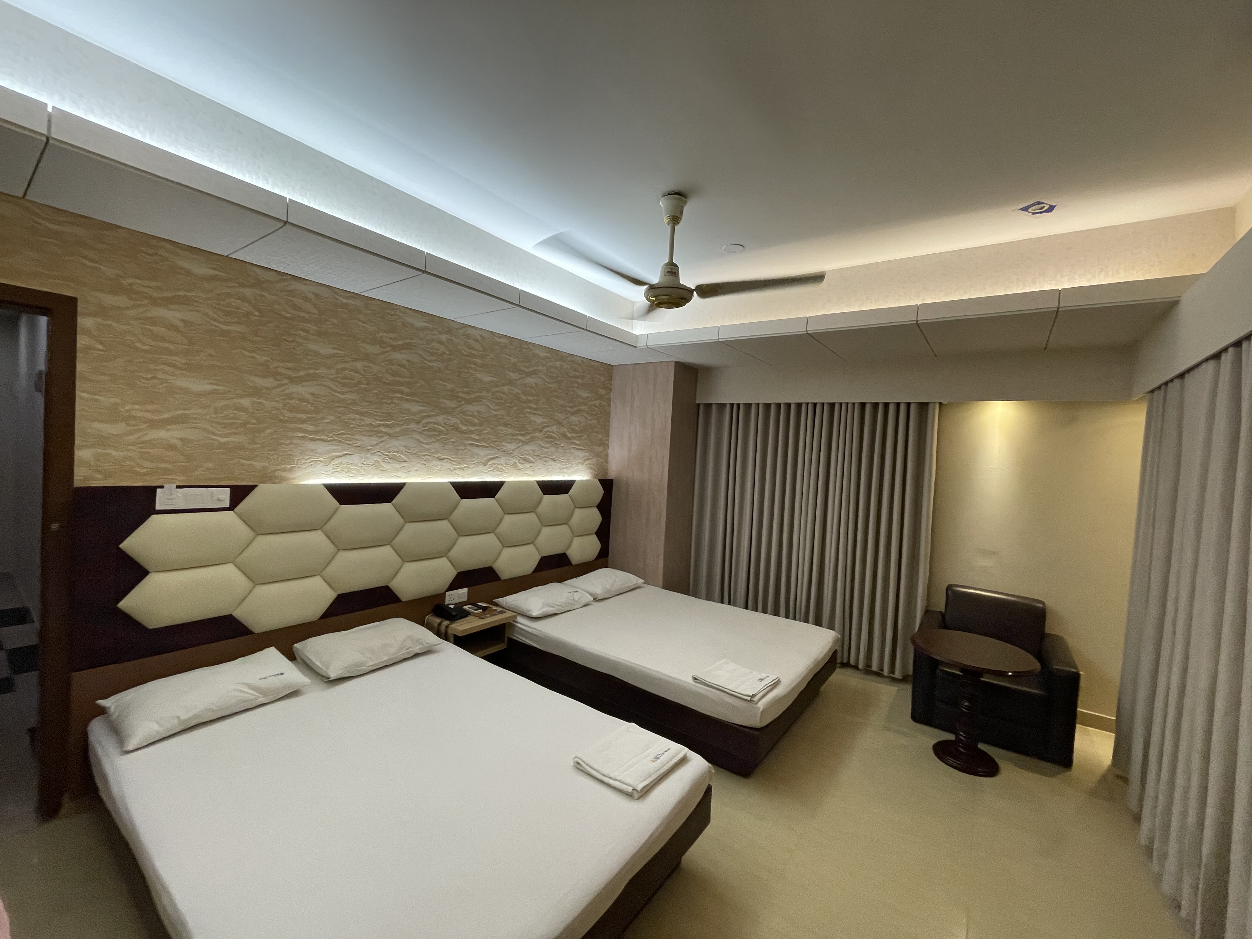 Deluxe Four Beds – view 4