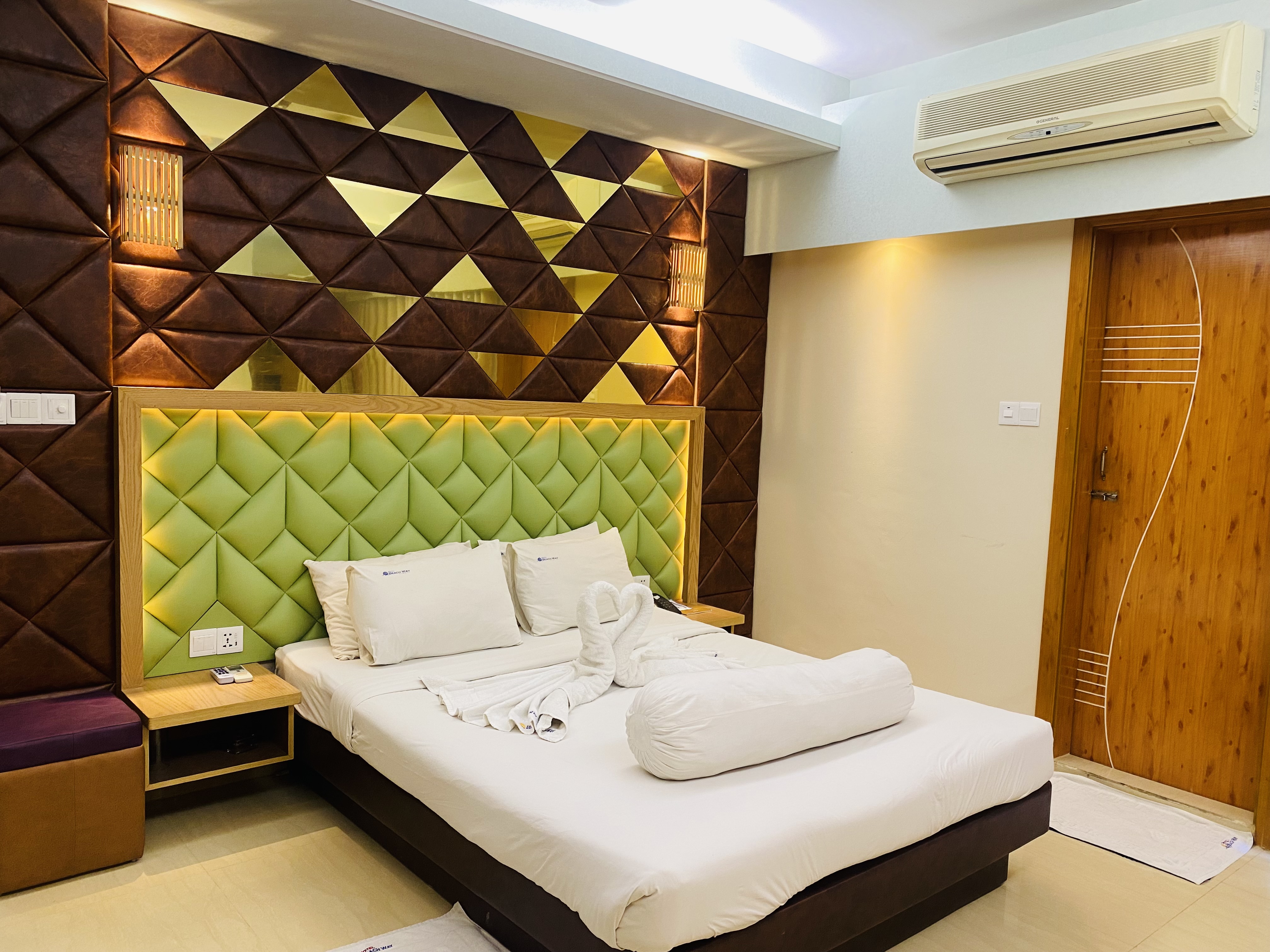 Executive Suite – view 4
